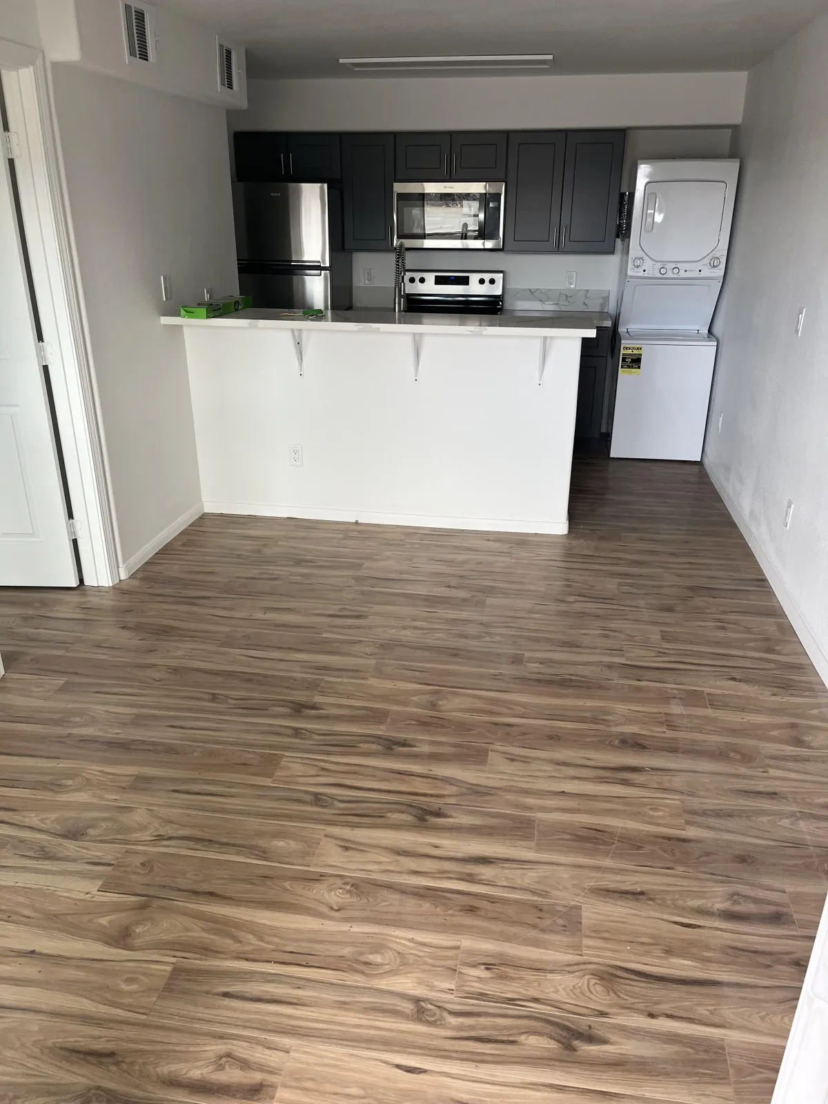 Bonanza Park Condominiums — photo 2