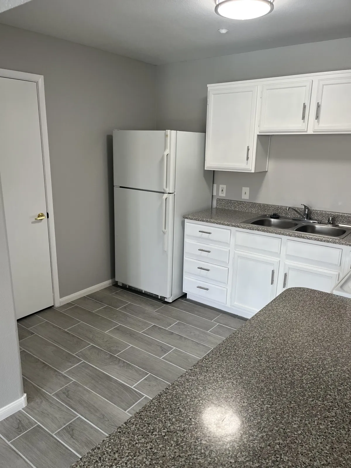 Bonanza Park Condominiums — photo 5